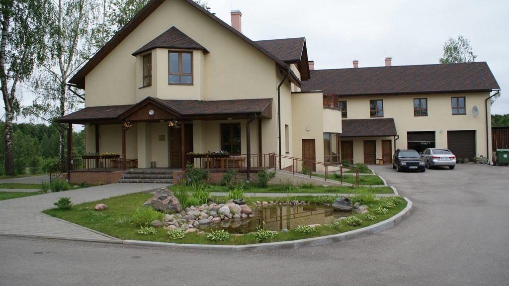 Hotel Rudzupukes Svente Esterno foto