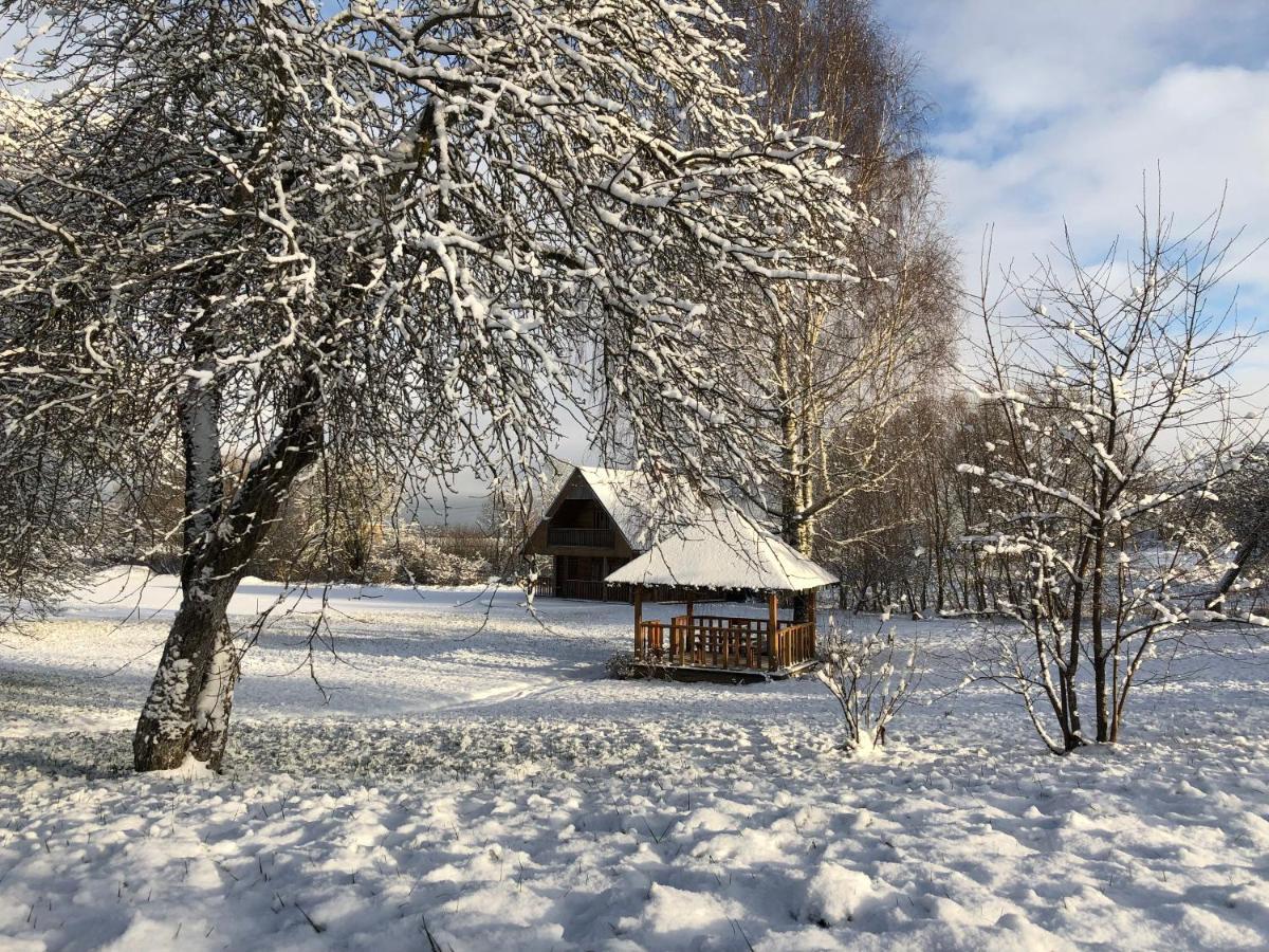 Hotel Rudzupukes Svente Esterno foto
